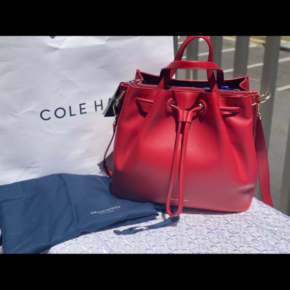 Brand new 100% COLE Haan bucket bag - Picture 2 of 6